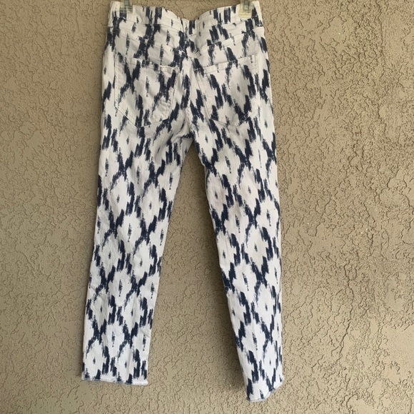 FREE PEOPLE cropped flare!!!! - Picture 4 of 10